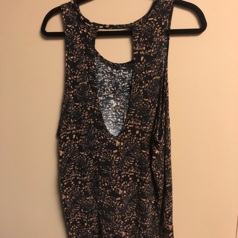 UO Patterned Backless Tank - Picture 3 of 3